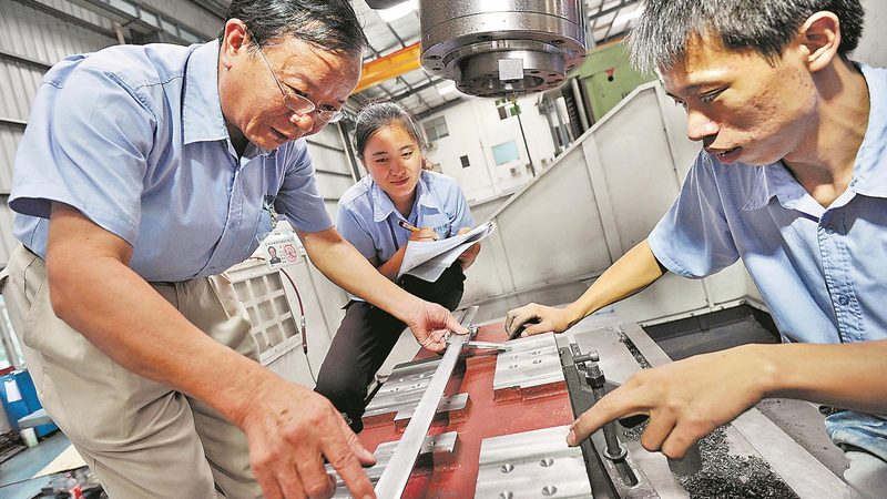 在选型过程中，关注以下关键参数：